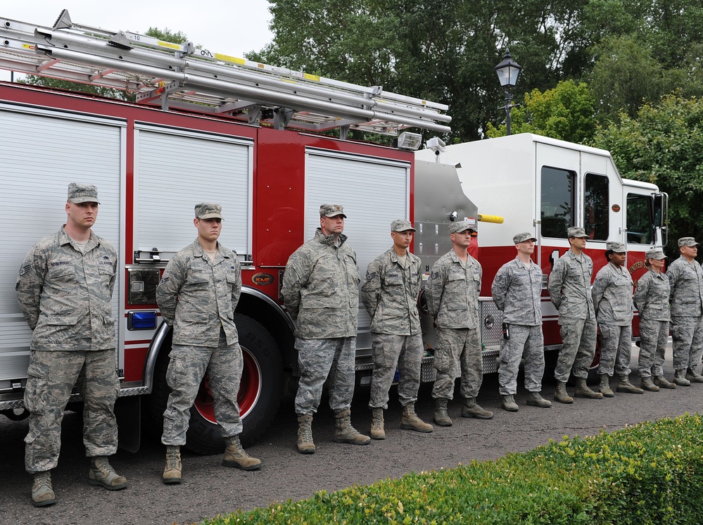 Team Mildenhall holds 9/11 retreat ceremony