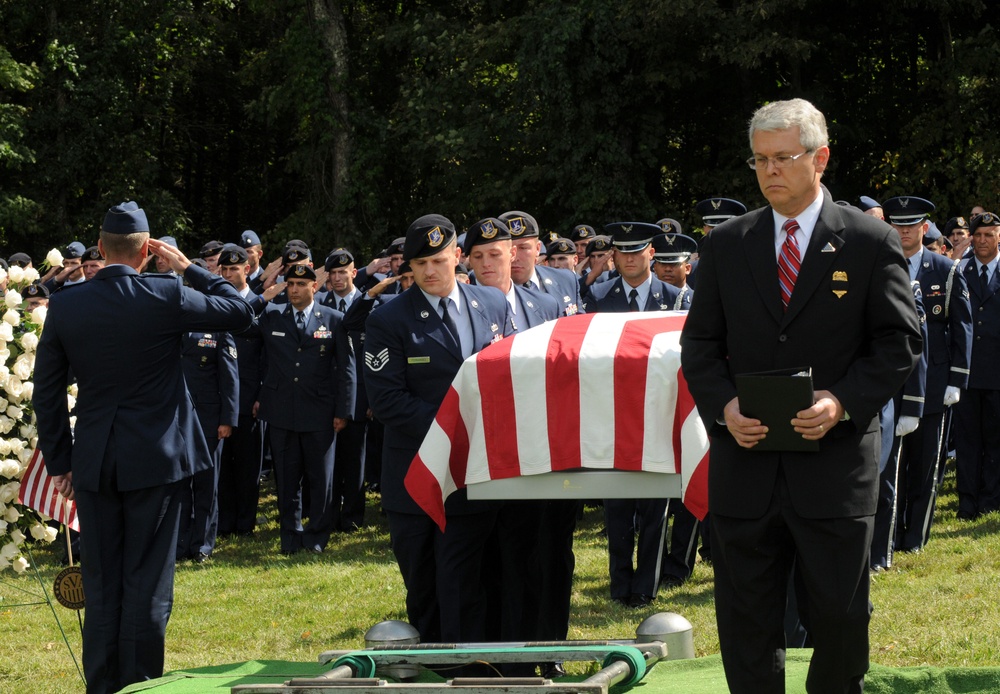 New York Air National Guard NCO honored