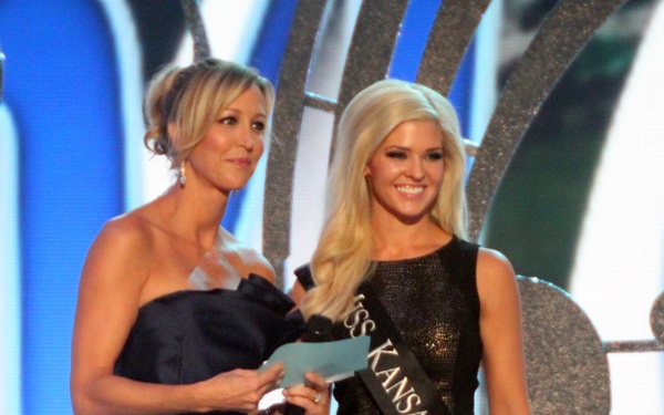 Crown the camo: Kansas National Guardsman competes in 2014 Miss America Pageant