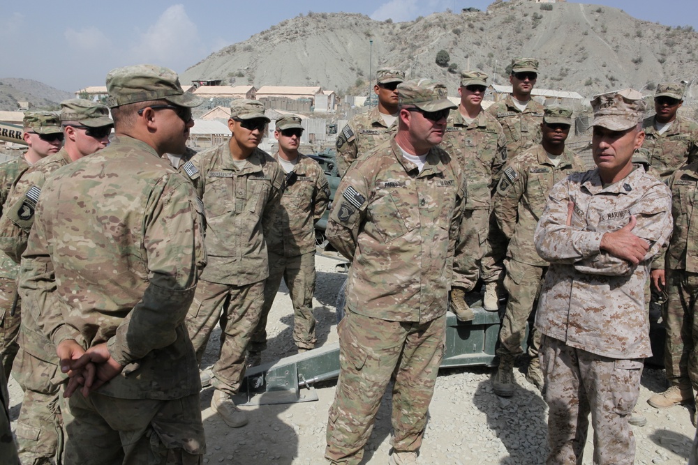 ISAF Senior Enlisted Leader Sgt Maj Booker visits Camp Wilderness