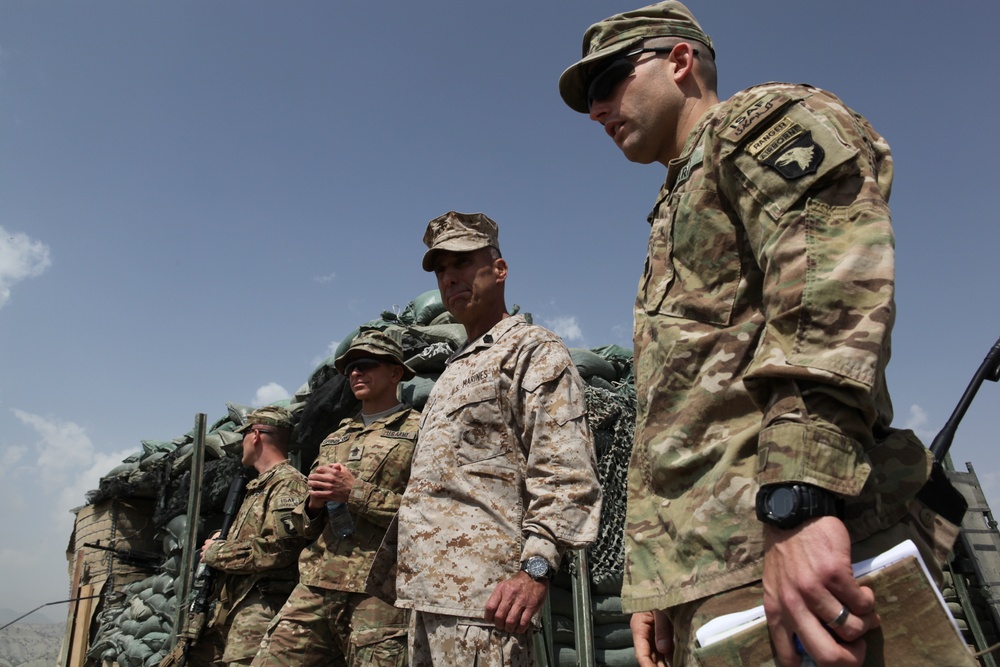 ISAF Senior Enlisted Leader Sgt Maj Booker visits Camp Wilderness