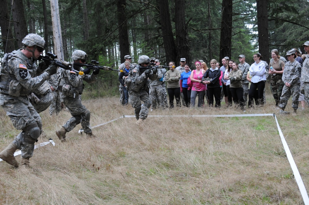 “Tomahawks Challenge” a hit with 1-23 Inf. spouses