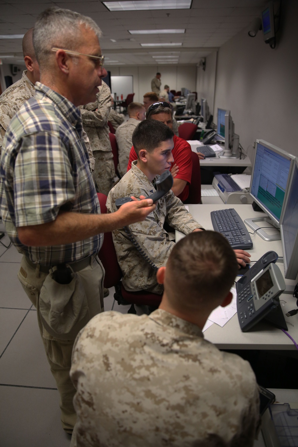 6th Marines simulates combat situation
