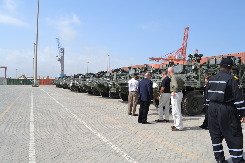 Maj. Gen. Richardson visits 595th Transportation Brigade