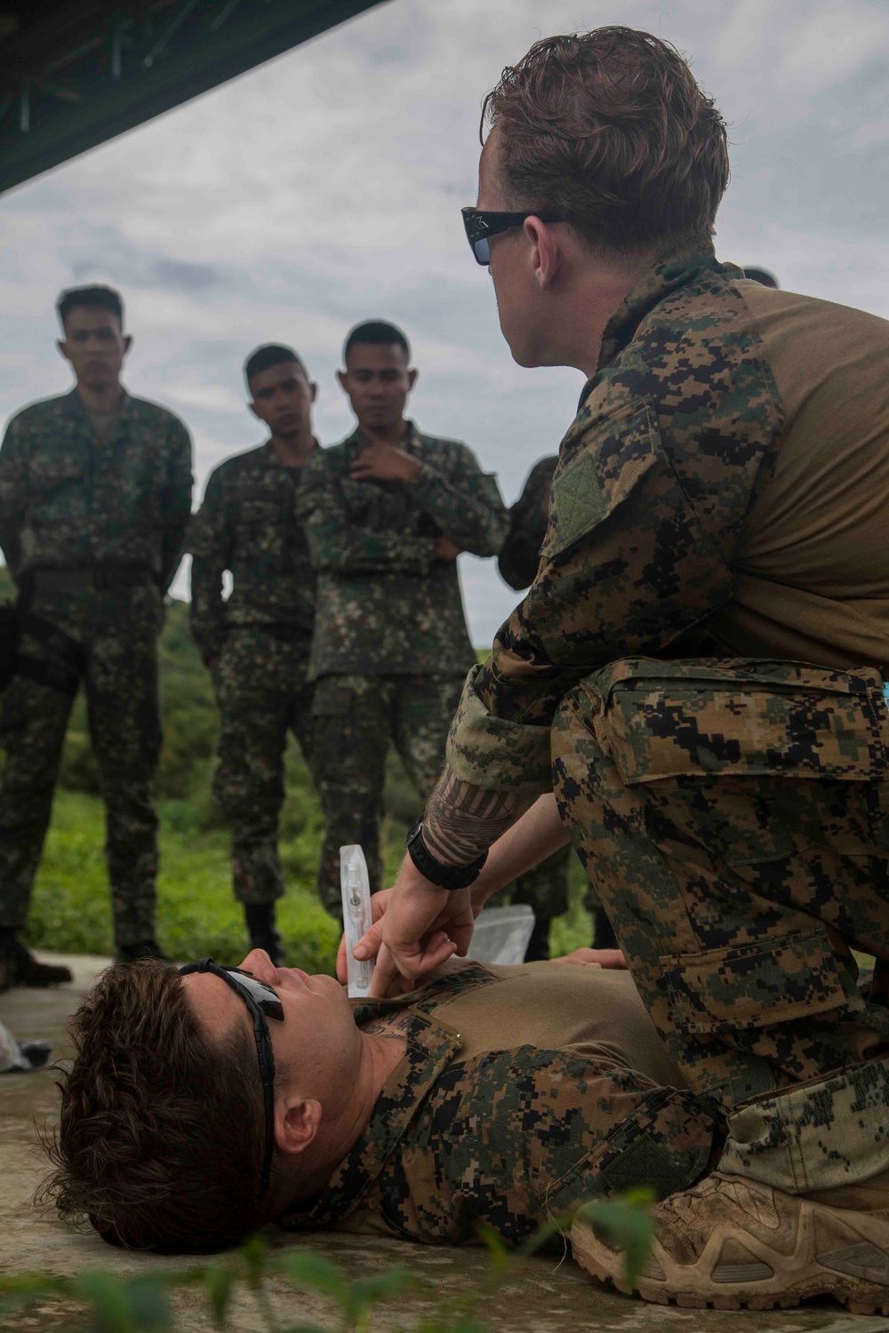 US Marines Conduct Medical Training with Philippine Marines