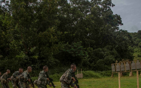 13th MEU Maritime Raid Force Trains Alongside Philippine Marines