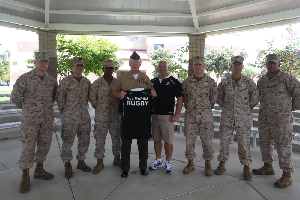 I MEF commanding general visits Marine Corps Rugby team