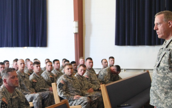 Command Sgt. Maj. Grippe meets with soldiers from 4-2 SBCT