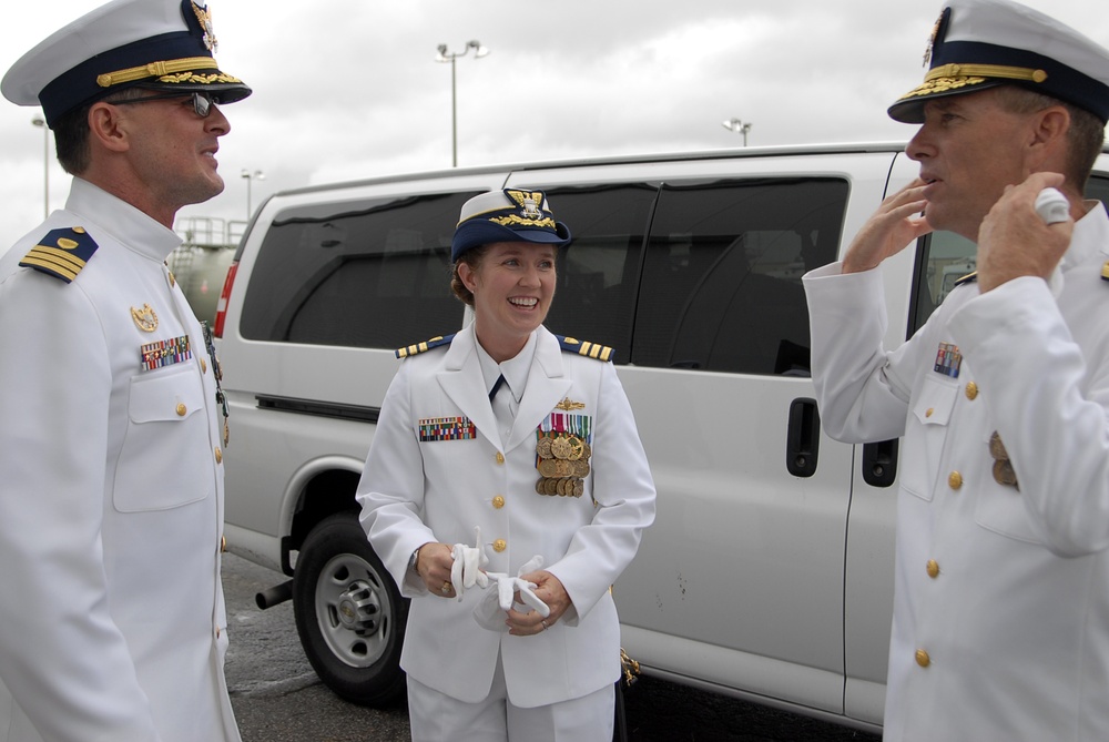 Coast Guard Port Security Unit 312 holds change of command ceremony