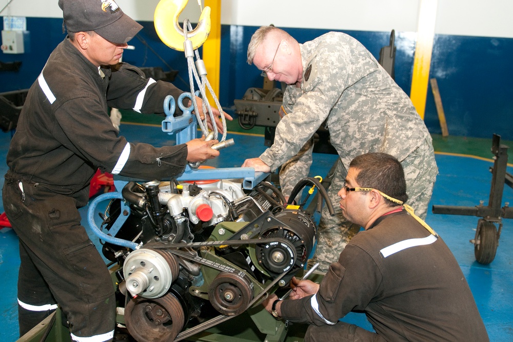 SCARNG works with the Colombian army maintenance personnel