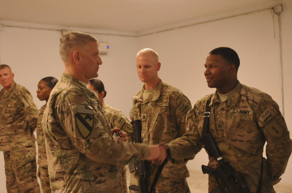 SMA visits FOB Apache