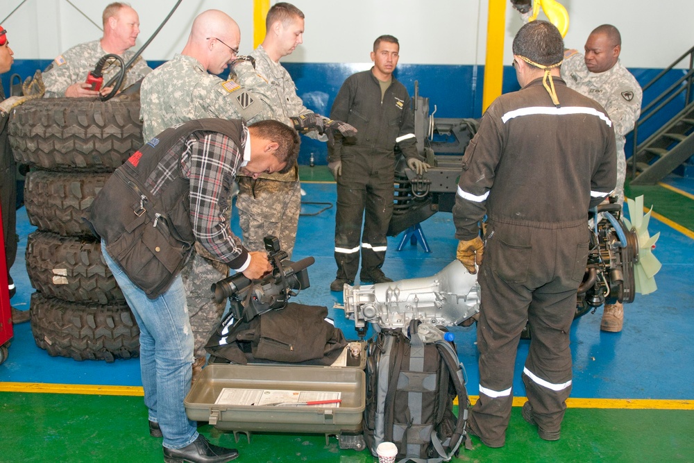 Col. Owens interviewed by Colombian public affairs