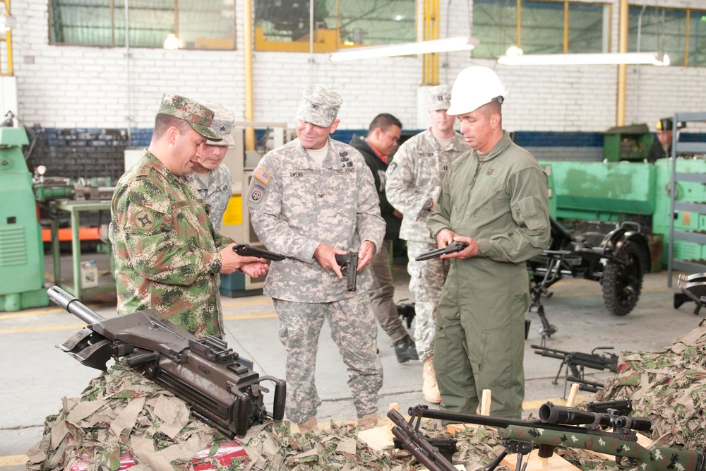 Col. Owens interviewed by Colombian public affairs