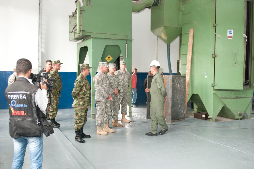 Col. Owens interviewed by Colombian public affairs