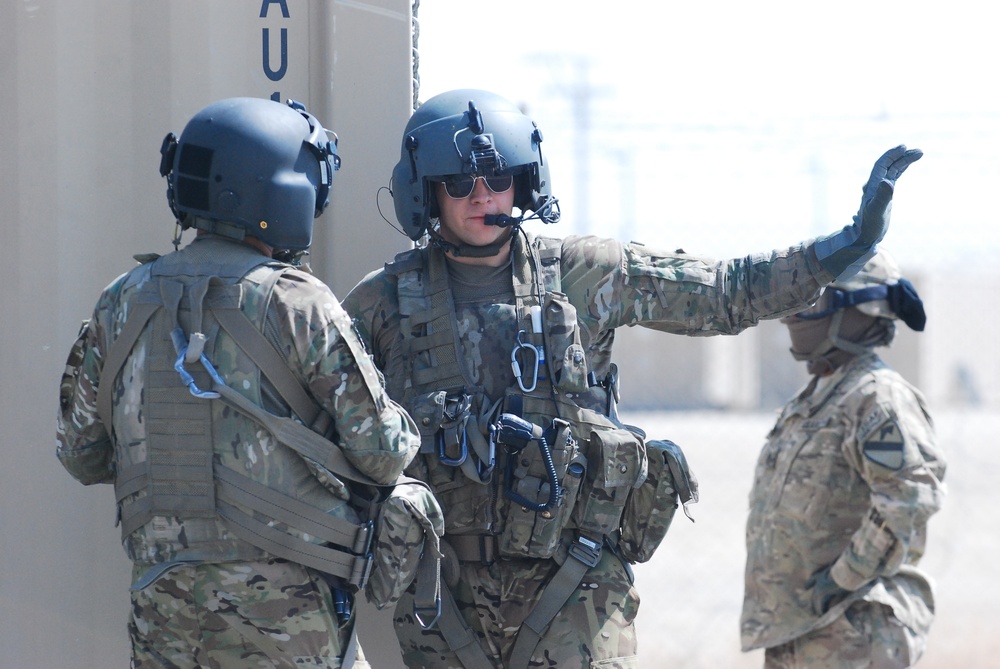 10th Combat Aviation Brigade Chinooks in action