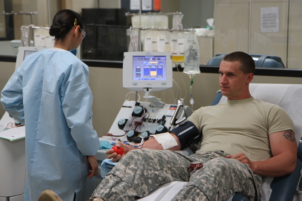 18th Fires Brigade gives back with blood drive
