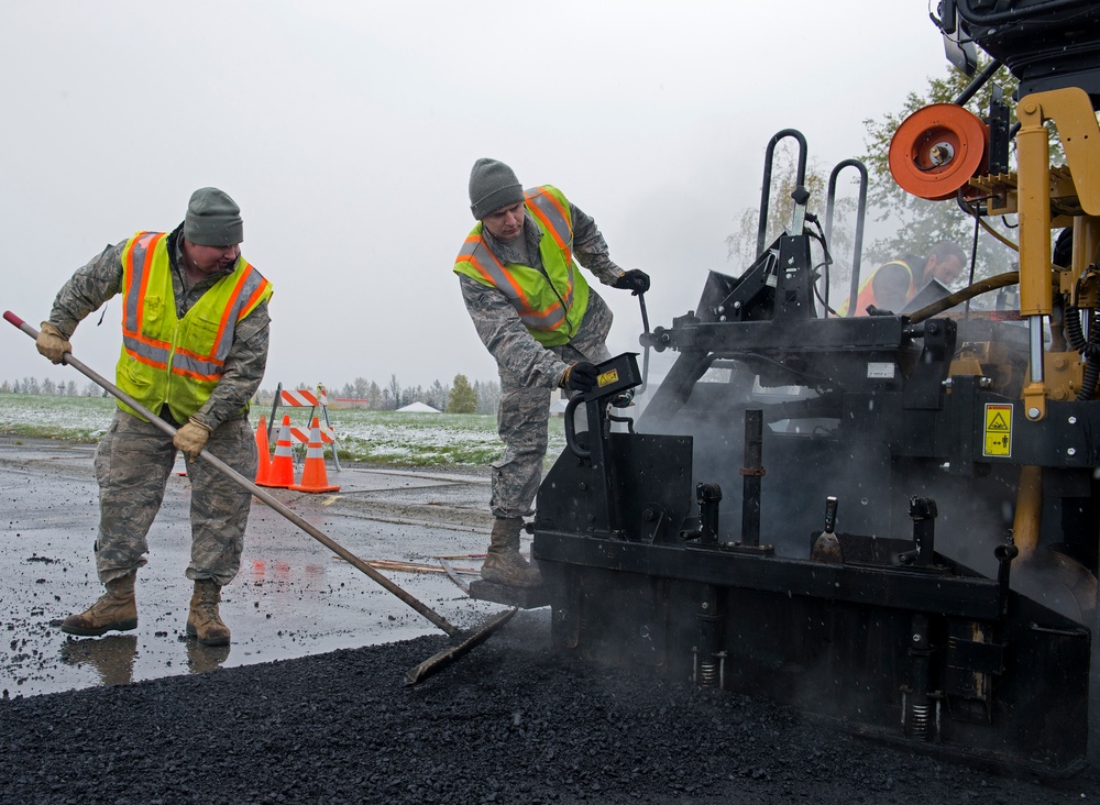 773rd CES works during first snowfall in Anchorage