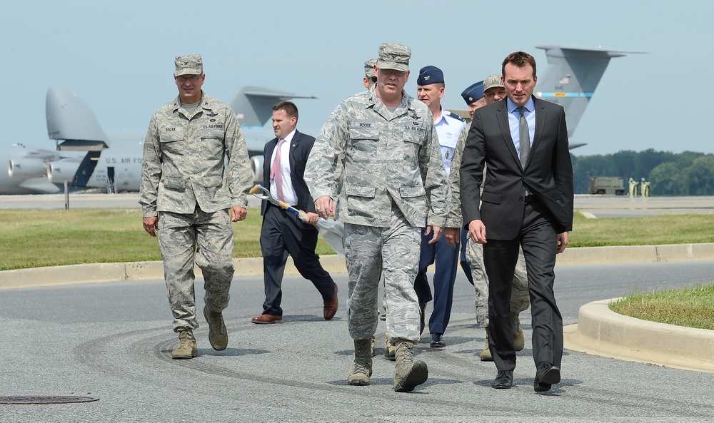 Acting Secretary of the Air Force Eric K. Fanning visits Dover AFB, Del.