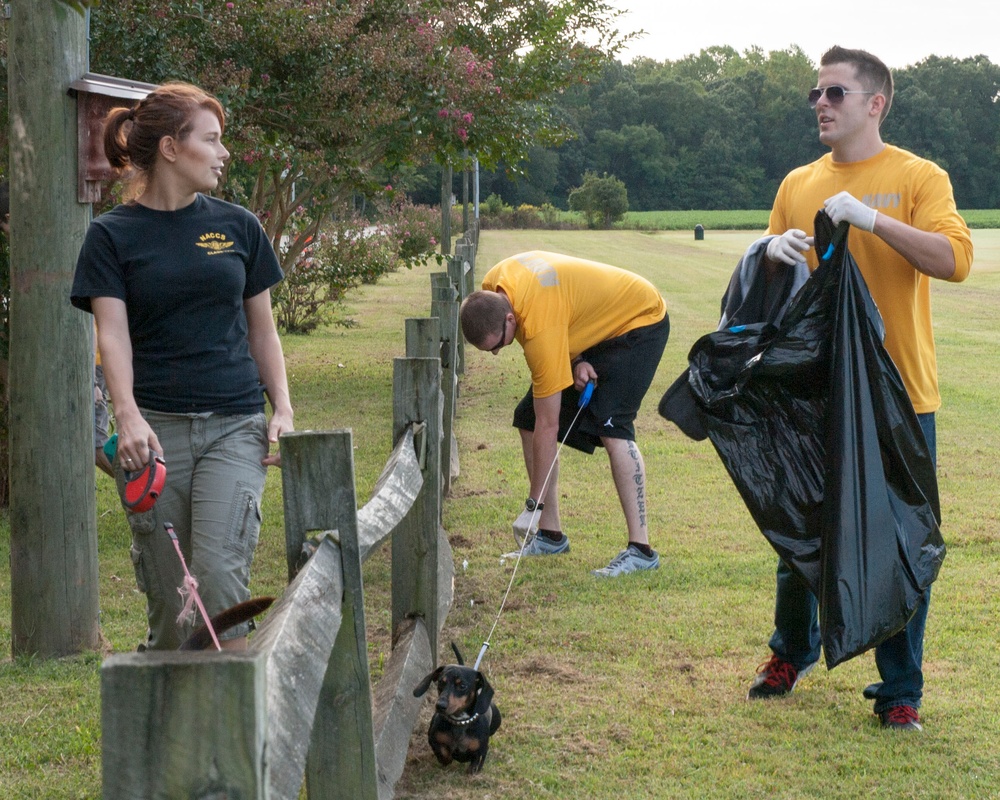 USS Abraham Lincoln sailors participate in community service