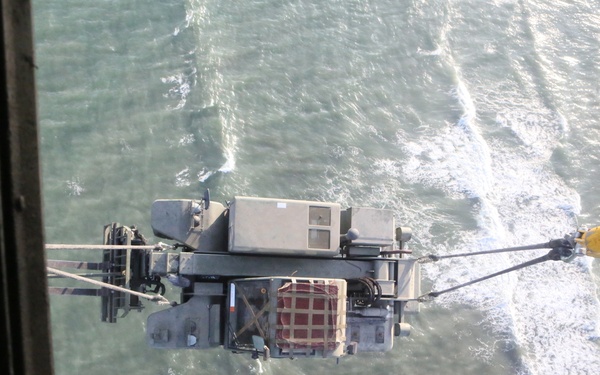 Combat Logistics Regiment 25 Helicopter  Suooprt Team Marine Heavy Helicopter Squadron 464