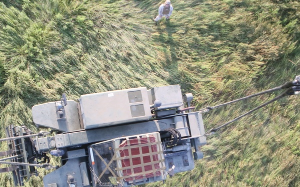 Combat Logistics Regiment 25 Helicopter  Suooprt Team Marine Heavy Helicopter Squadron 464