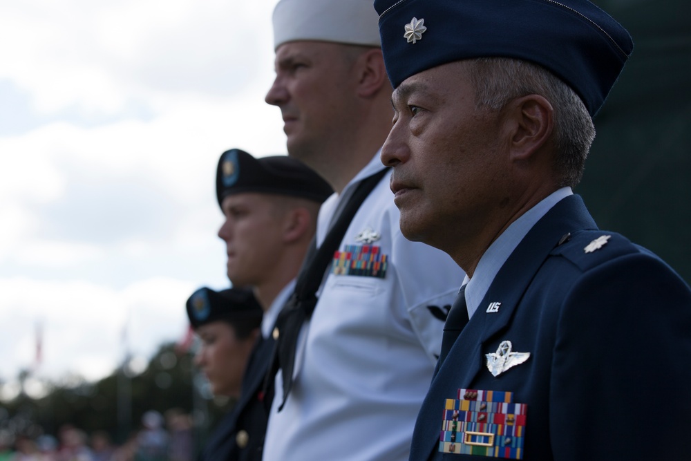 Birdies for the brave, US troops visit PGA Tour