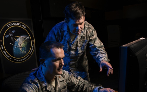 DMOC for Space takes training virtual