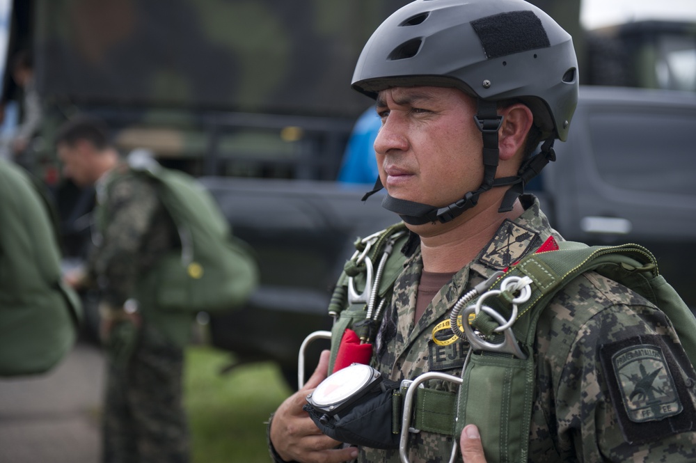 Honduran/American halo jump