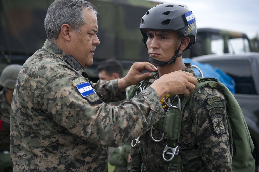 Honduran/American halo jump