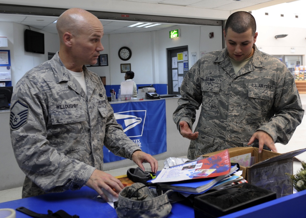 Deployed postal airmen deliver morale
