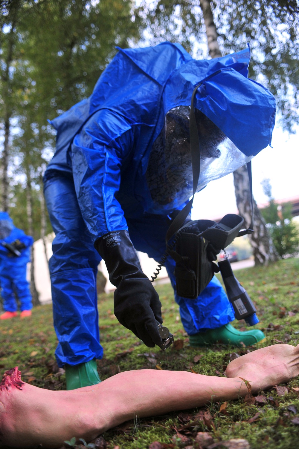 ‘First in Support’ soldiers demonstrate decontamination, mortuary affairs capabilities