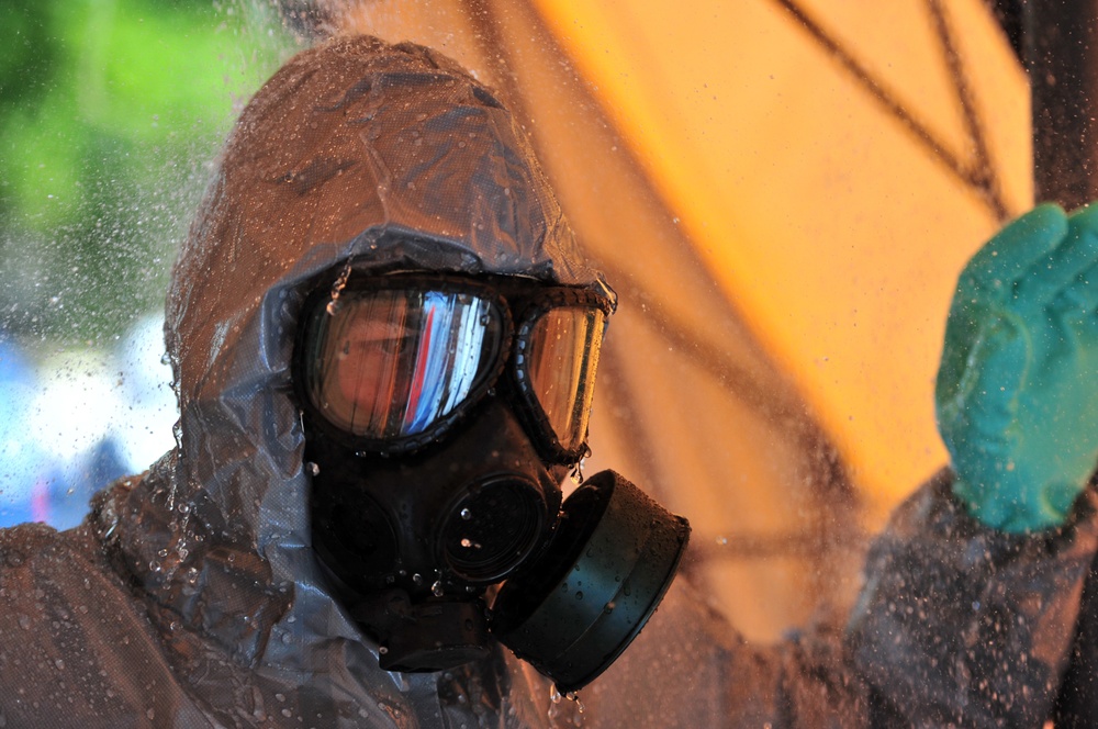 ‘First in Support’ soldiers demonstrate decontamination, mortuary affairs capabilities