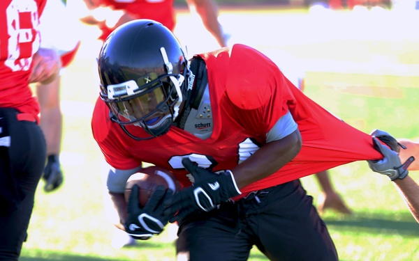 Falcons glide to 5-0 record