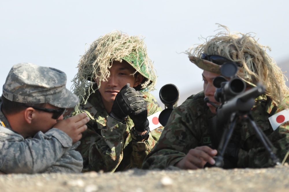 American and Japanese snipers come together to train