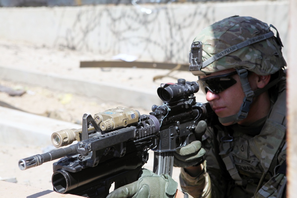 D 1-5 Cav defensive posture at US Consulate in Herat province