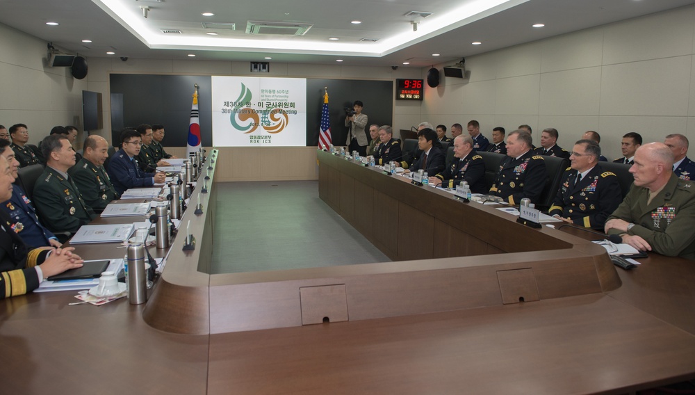 CJCS meets with senior military leaders in South Korea