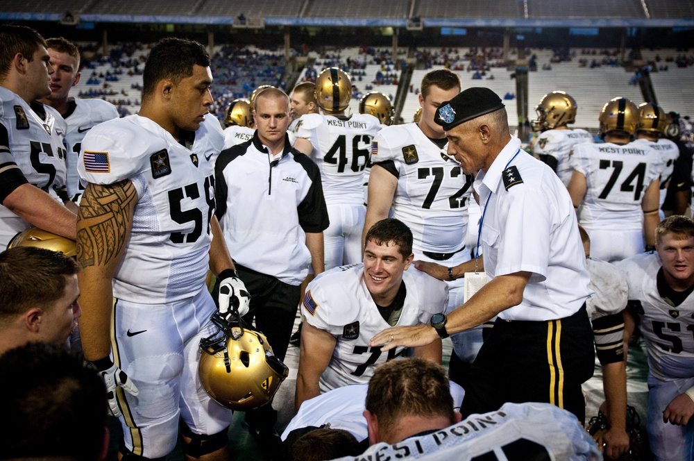 West Point superintendent celebrates win with Black Knights