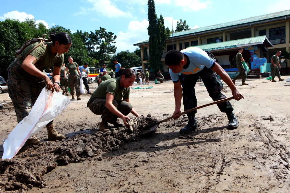 3d MEB assists community in cleanup of flood-damaged schools