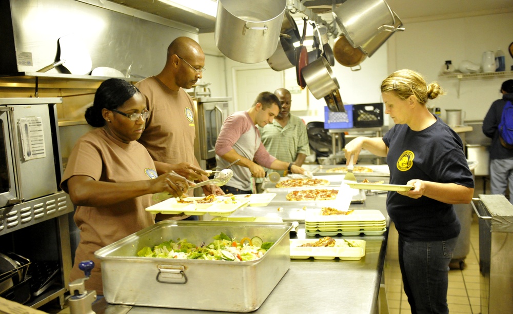 ECRC sailors participate in Feed the Hungry Program