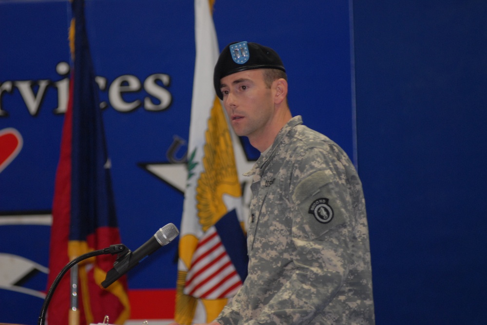Fort Wainwright military police welcome new commander and honor deploying soldiers
