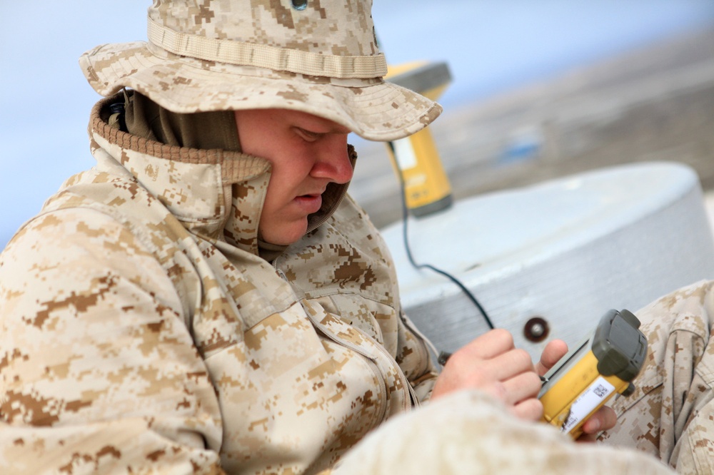 1st Intelligence Battalion surveys San Clemente Island landing zone