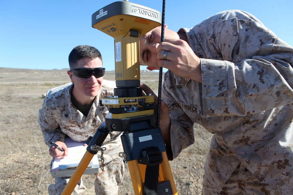 1st Intelligence Battalion surveys San Clemente Island landing zone