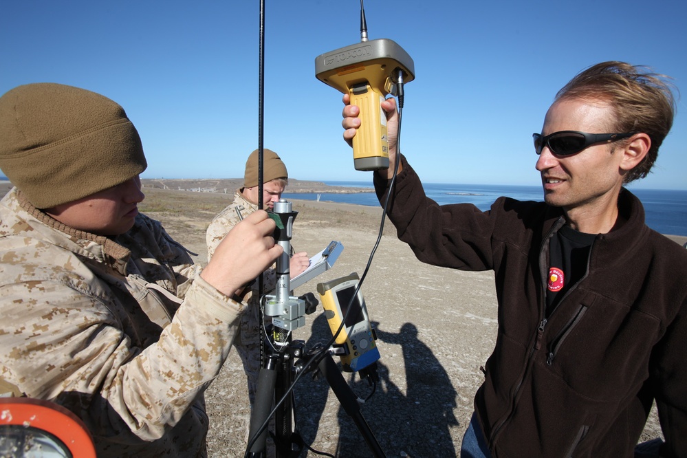 1st Intelligence Battalion surveys San Clemente Island landing zone