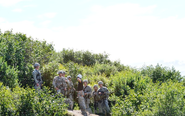 Military mountaineering at the top of the world