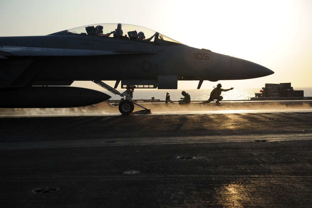 USS Nimitz flight deck action