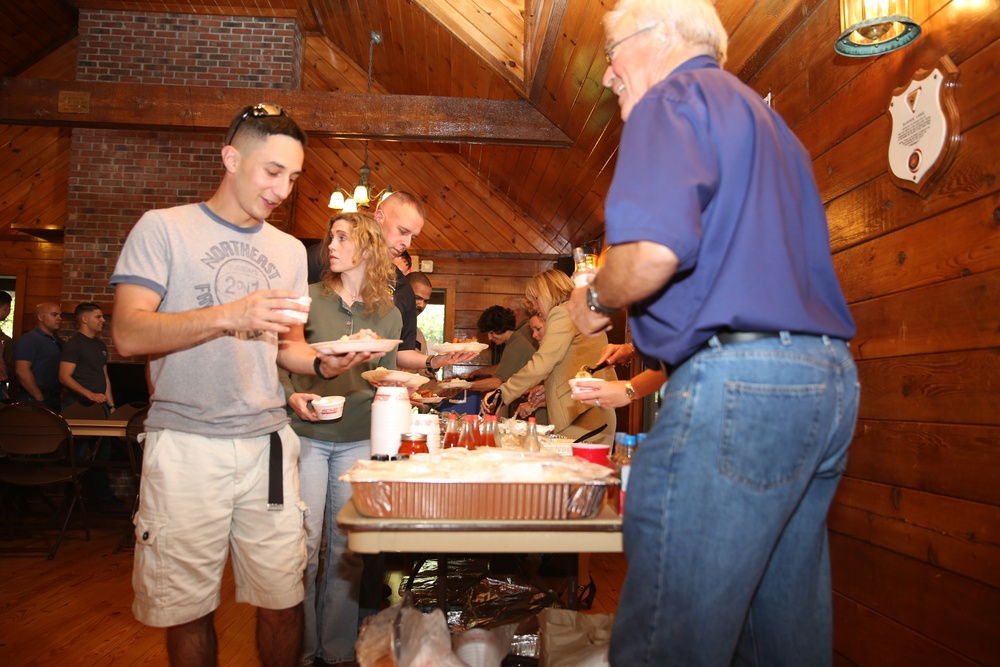 Marines, veterans enjoy pig pickin's