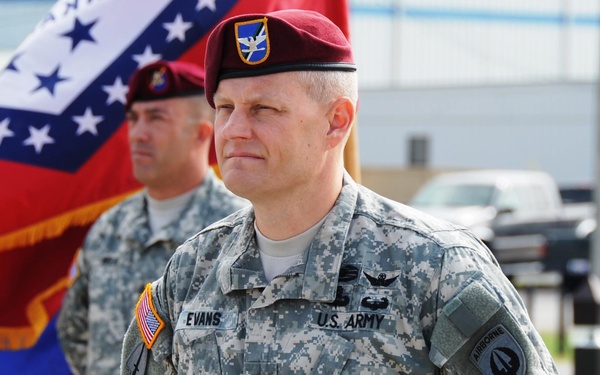 Night Stalkers mark new lineage with donning of USASOAC patch