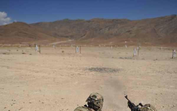 Currahees take to the range