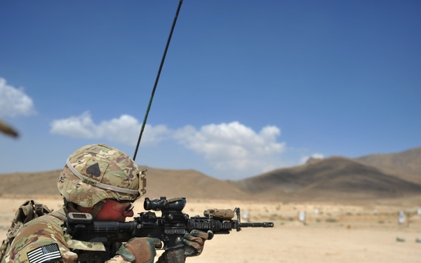 Currahees take to the range