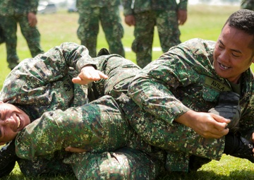 Combined Philippine, U.S. Marine squads battle for bragging rights